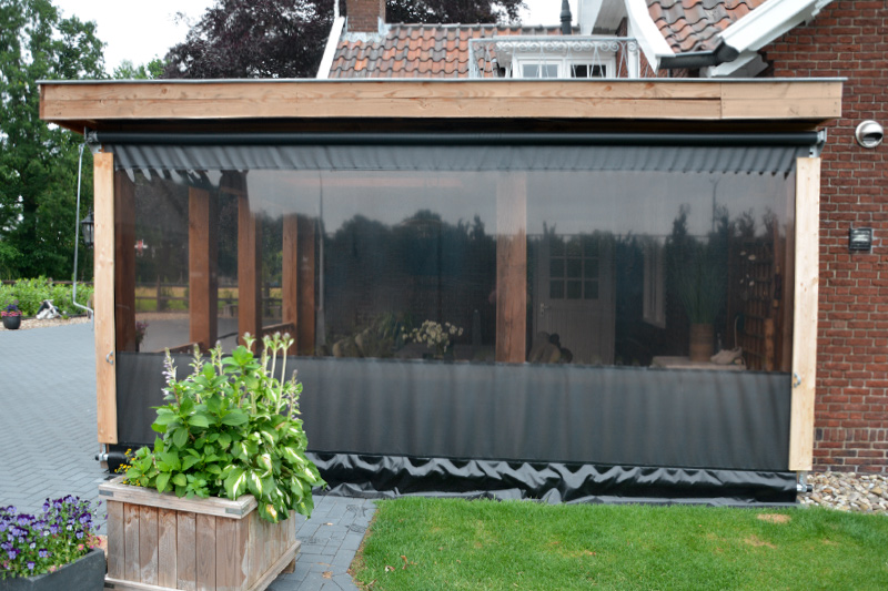 verandazeilen-serrefolie-verandadoek-raamfolie-brokers-kunststoffen